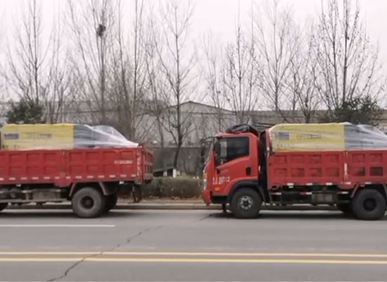 雙噴頭液壓濕噴機發(fā)貨現(xiàn)場