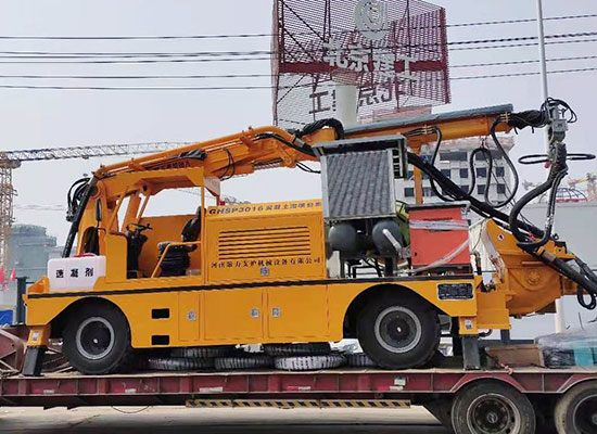 雄安新區(qū)工程混凝土濕噴臺車施工現場